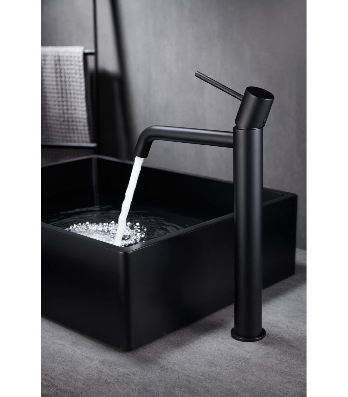 Grifo de lavabo monomando alto